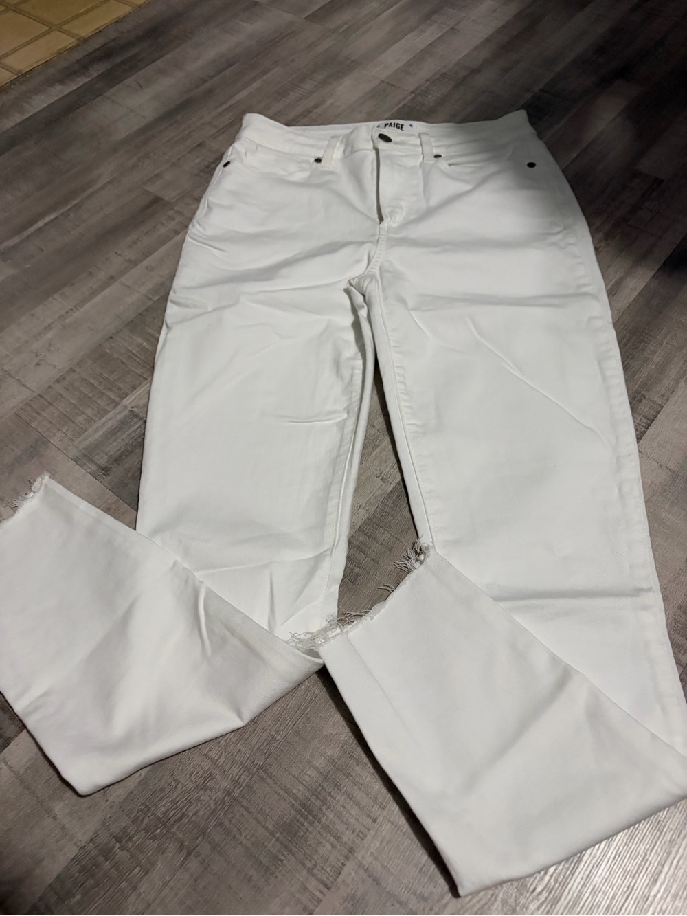 PAIGE White Women's Skinny Jeans- size 28